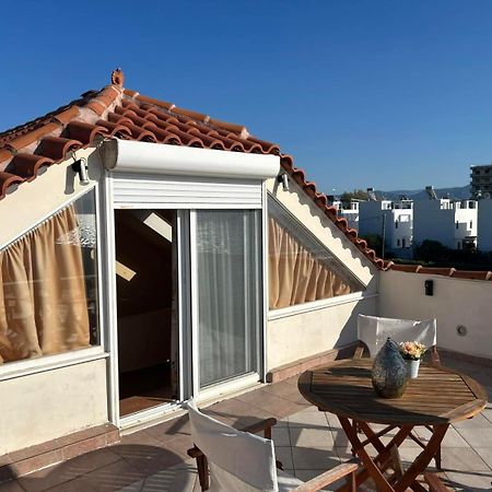 Villa Seabreeze Loutráki Exteriér fotografie